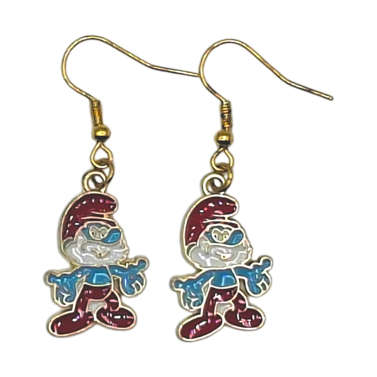 Boucles d’oreilles Grand Schtroumpf avec bonnet rouge et crochets dorés, sur fond blanc
