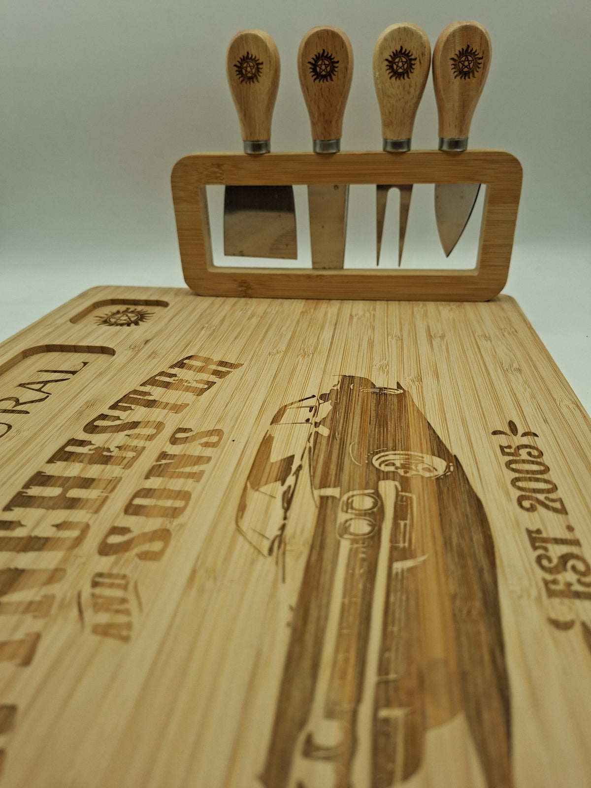 Supernatural Winchester and Sons engraving with the Impala on the cheese board