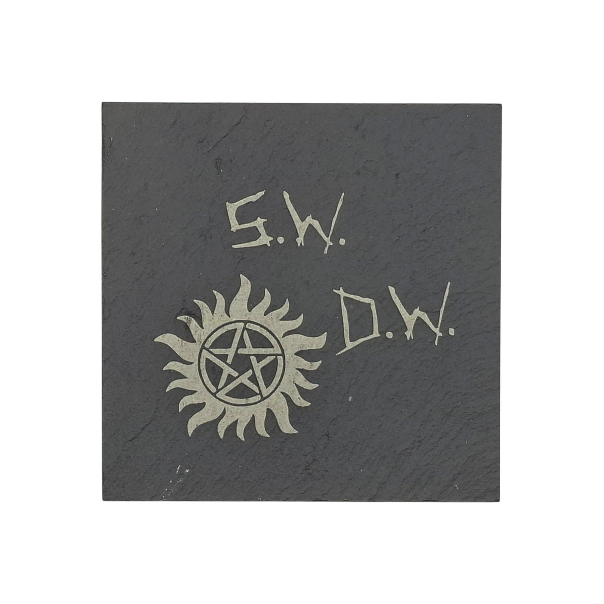 Sous-verre carré en ardoise gravée Supernatural S.W. D.W. – Created Artisan