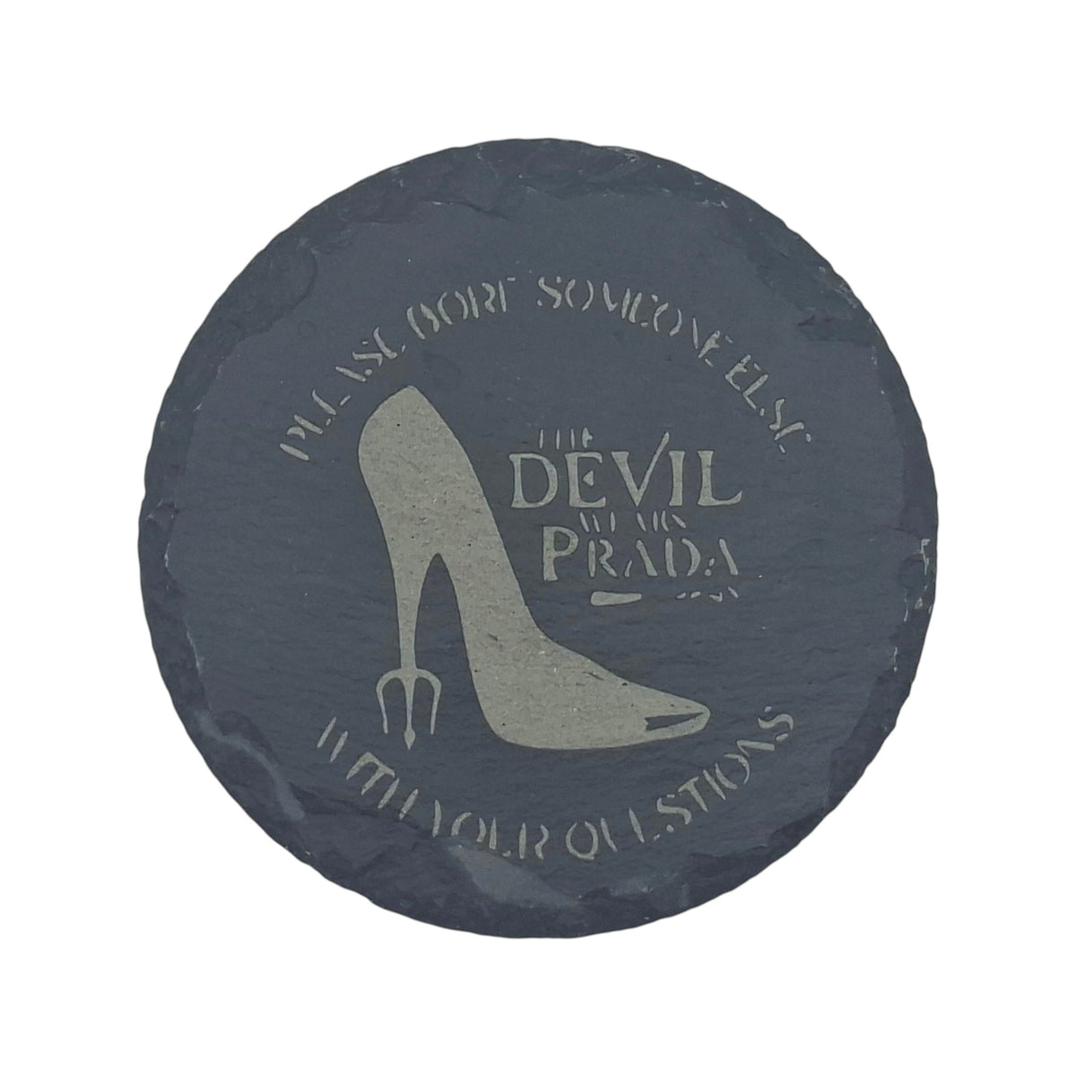 Sous-verre rond en ardoise gravée Le Diable s'habille en Prada – Created Artisan