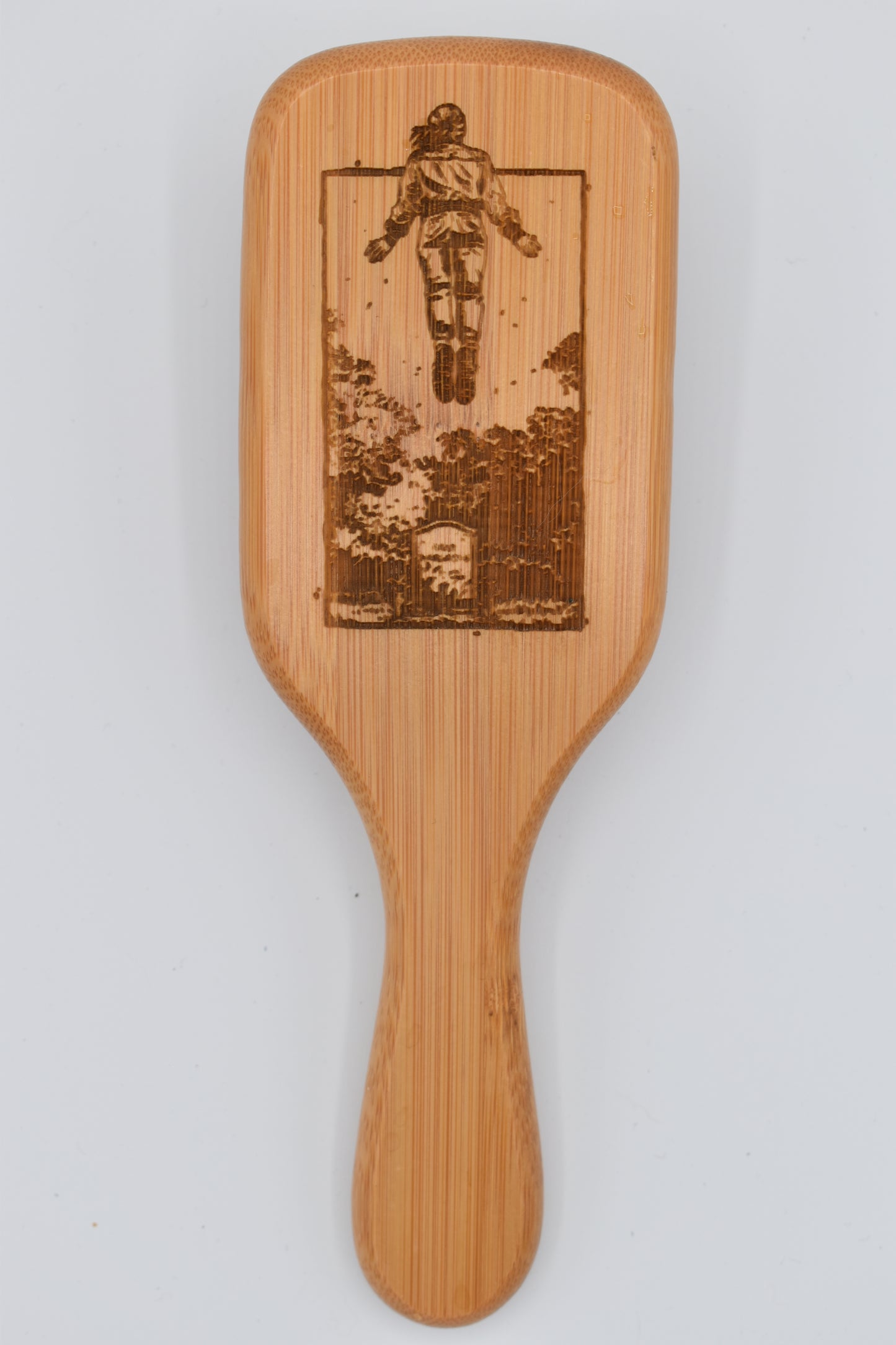 Brosse en bois gravée "Max" - Stranger Things