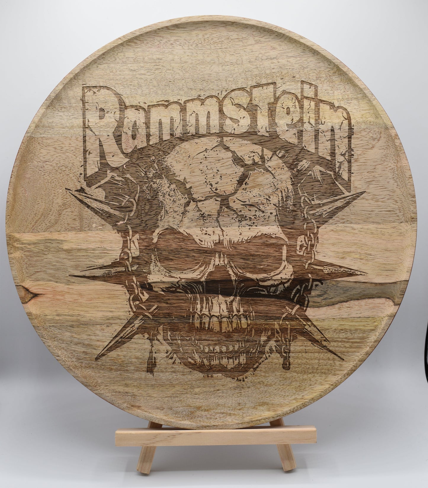 Plateau en bois gravé Rammstein Skull