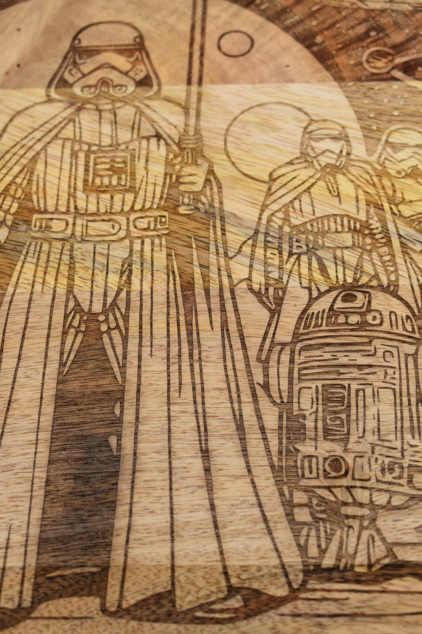 Plateau en bois gravé - Dark Vador & l’Empire – Décoration artisanale personnalisable