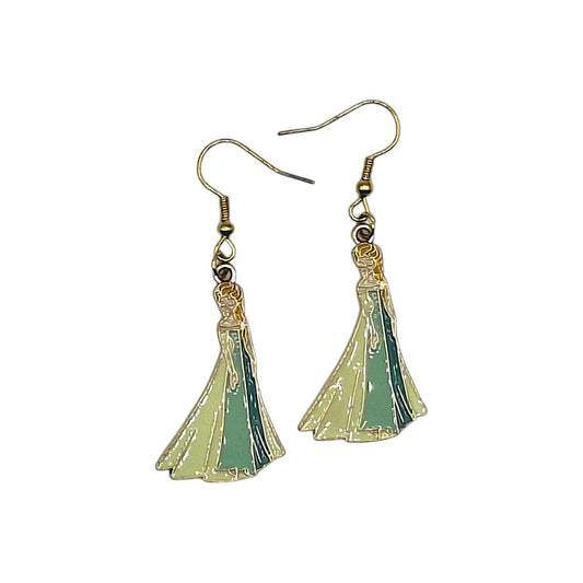 Boucles d’oreilles Elsa inspirées de La Reine des Neiges, robe glacée bleu-vert, sur fond blanc