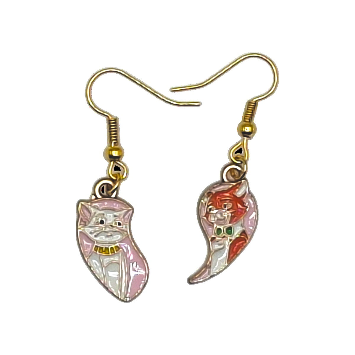 Boucles d’oreilles Duchesse et Thomas O’Malley inspirées des Aristochats, duo assorti, crochets dorés, sur fond blanc