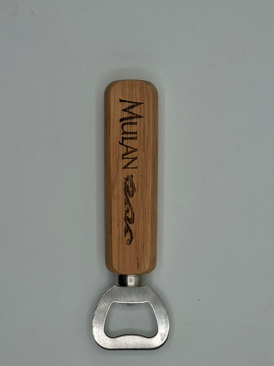 Décapsuleur en bois gravé inspiré de Mulan