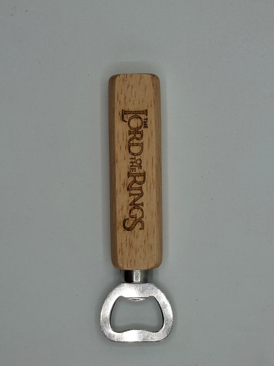 Décapsuleur en bois gravé inspiré du Seigneur des Anneaux