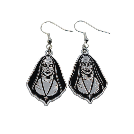 Boucles d’oreilles La Nonne – Horreur gothique | Inox