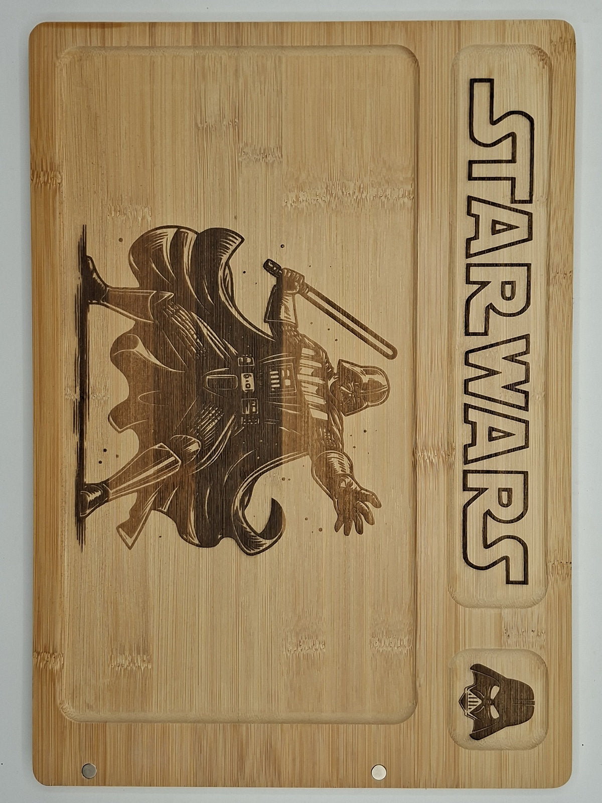 Planche à fromage gravée inspirée de Star Wars et Dark Vador avec quatre couverts