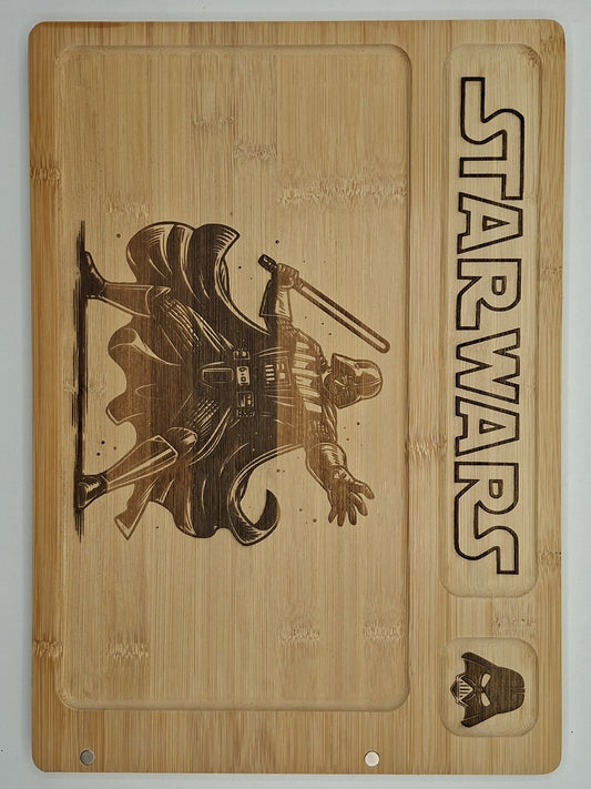 Planche à fromage gravée inspirée de Star Wars et Dark Vador avec quatre couverts