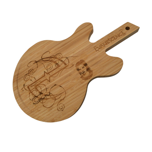 Plateau en bois en forme de guitare gravé inspiré d’Evanescence