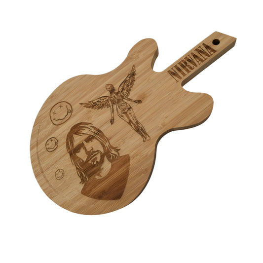 Plateau en bois en forme de guitare gravé inspiré de Nirvana