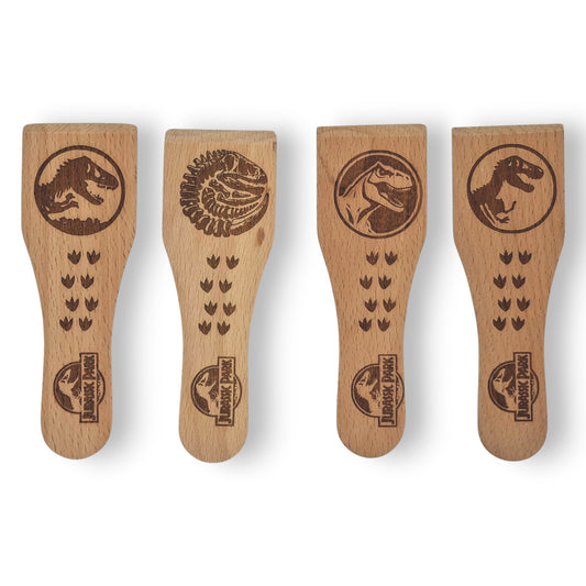 Racloirs à raclette en bois gravés inspirés de Jurassic Park – modèles 1 à 4