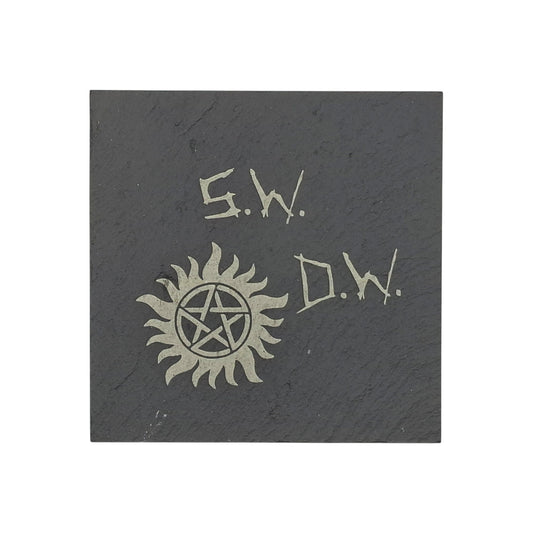 Sous-verre carré en ardoise gravée Supernatural S.W. D.W. – Created Artisan