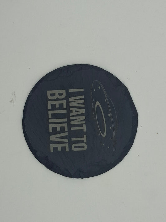 Sous-verre rond en ardoise gravée – The X-Files I Want to Believe