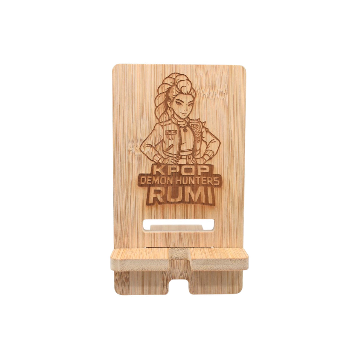 Support smartphone en bois gravé – Huntrix – Rumi – Created Artisan