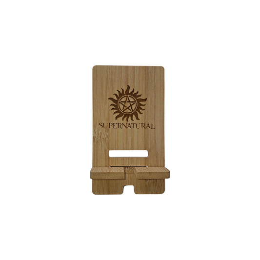 Support smartphone en bois gravé – Supernatural – Created Artisan